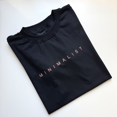 T-shirt Minimalista na internet