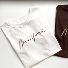 T-shirt New York na internet