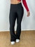 Calça legging flare K2B com tecido brilhoso cintura alta Chanel