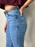 Calça jeans com cinto reta barra desfiada Consciência 23729 - Loja Hipátia