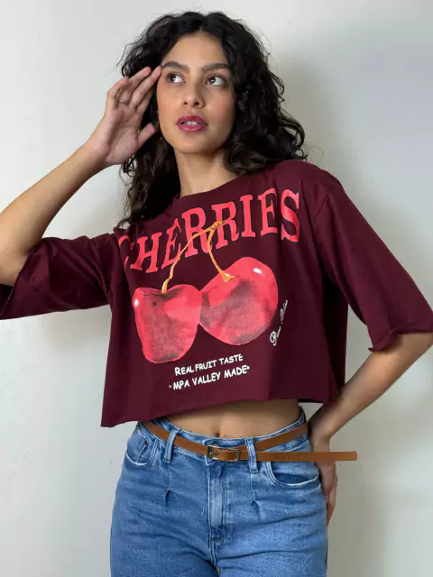 Cropped red cherry 100% algodão