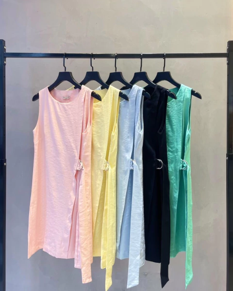 Vestido Luli no corte alfaiataria aplicação REF1822