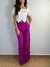 Calça pantalona em crepe com friso frontal REF42