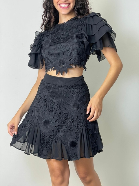 Conjunto cropped e saia flores bordadas REF5611 importado