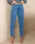 Calça jeans mom com cinto Consciência Jeans REF23934 - comprar online
