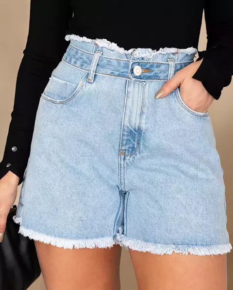 Short Jeans desfiado com cinto Consciência Jeans REF23973