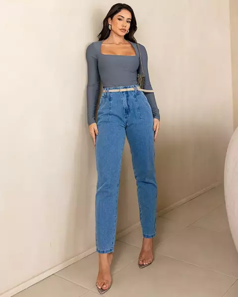 Calça jeans mom com cinto Consciência Jeans REF23934