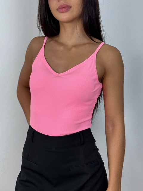 Body canelado com bojo K2B abertura em V nas costas Maeva