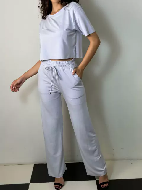Conjunto em moletinho com calça pantalona REF350