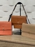 Bolsa em couro sintético e lenço na alça elegante REF1106163