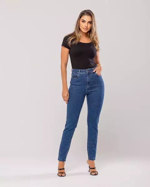 Calça jeans mom básica ESCURA Consciência Jeans REF00201