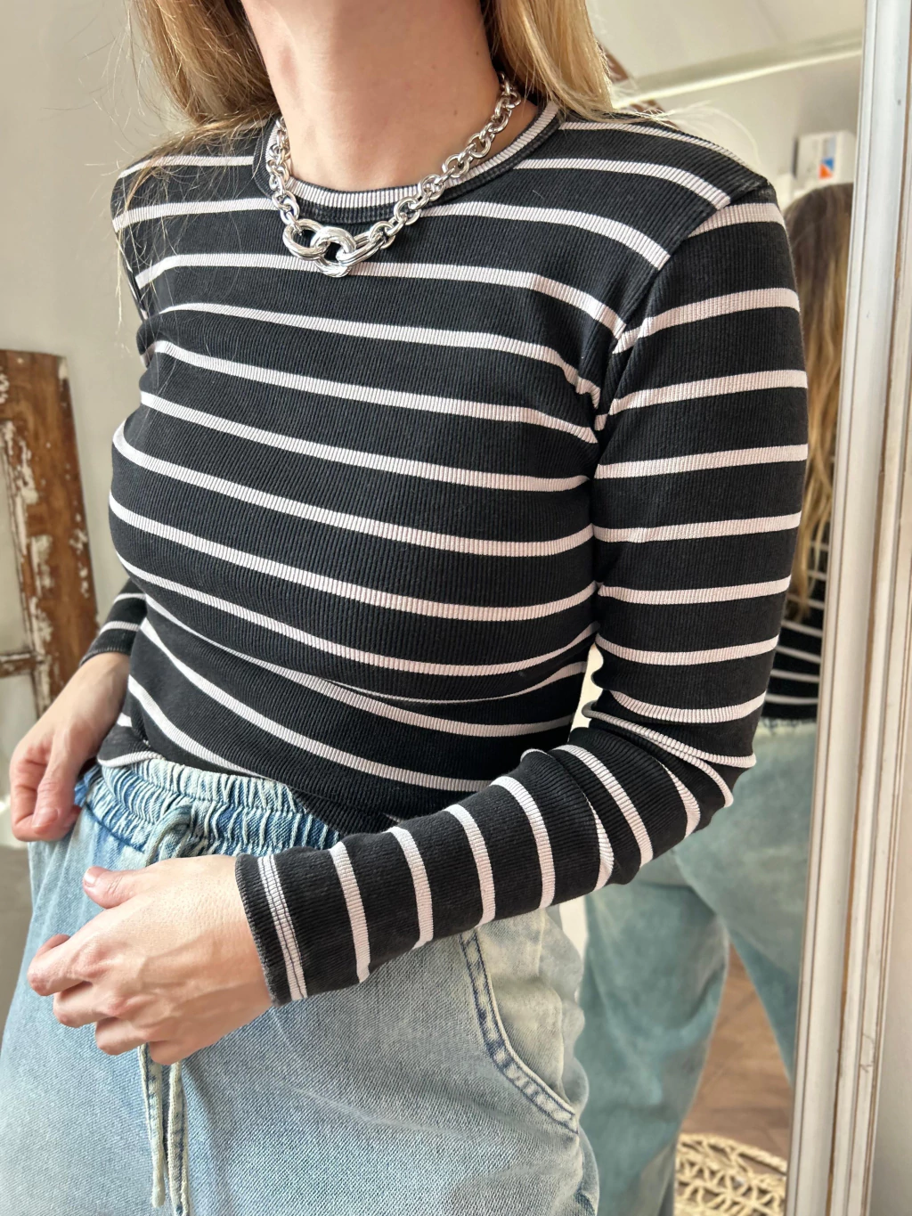 REMERA FRIDA GRIS TOPO