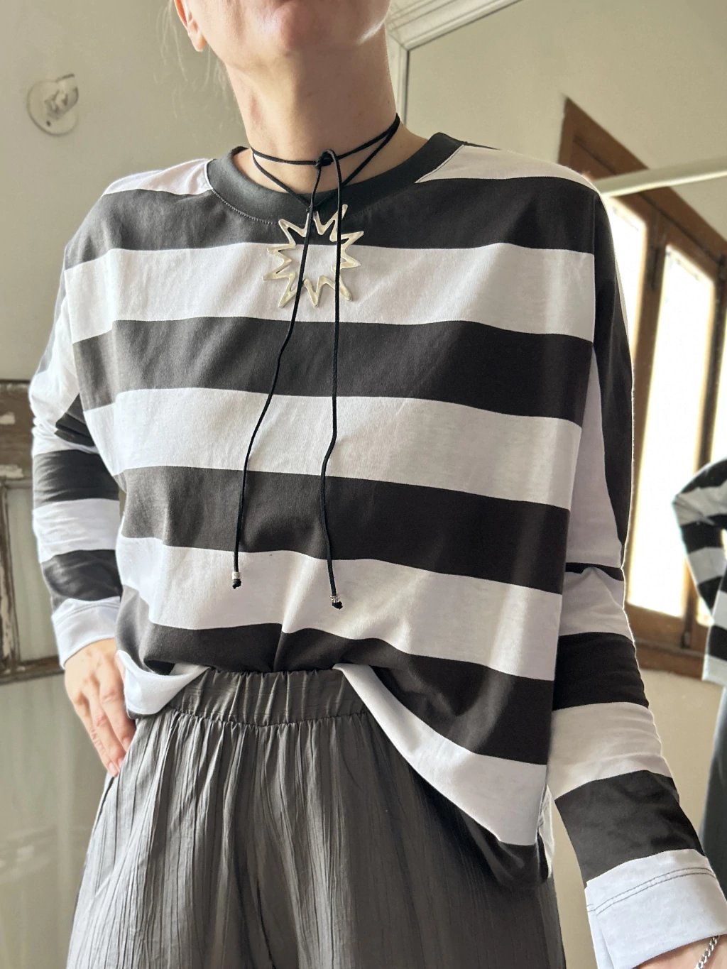 REMERA MATILDE GRIS