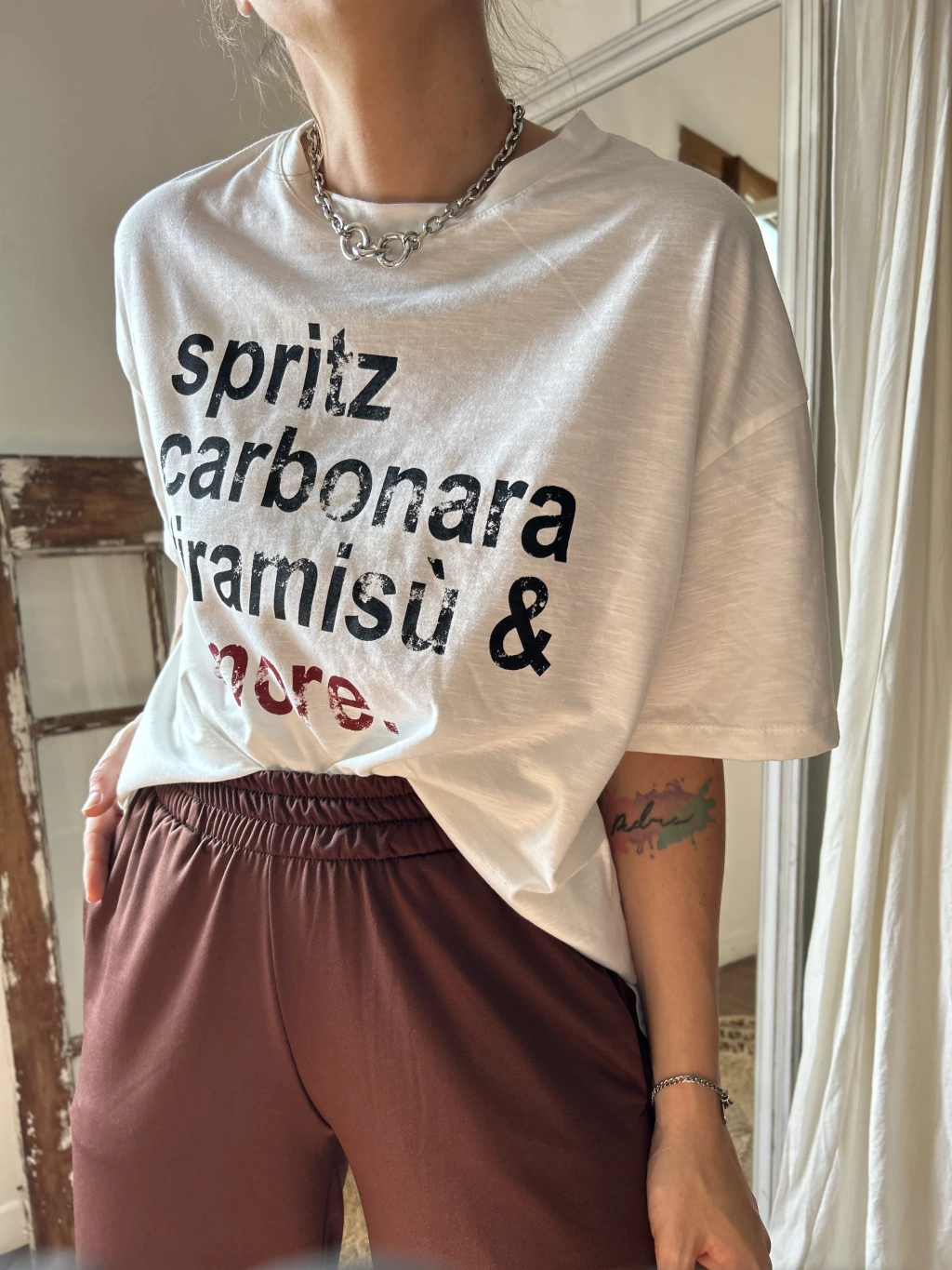 REMERA SPRIZ OFF WHITE THEMARKET