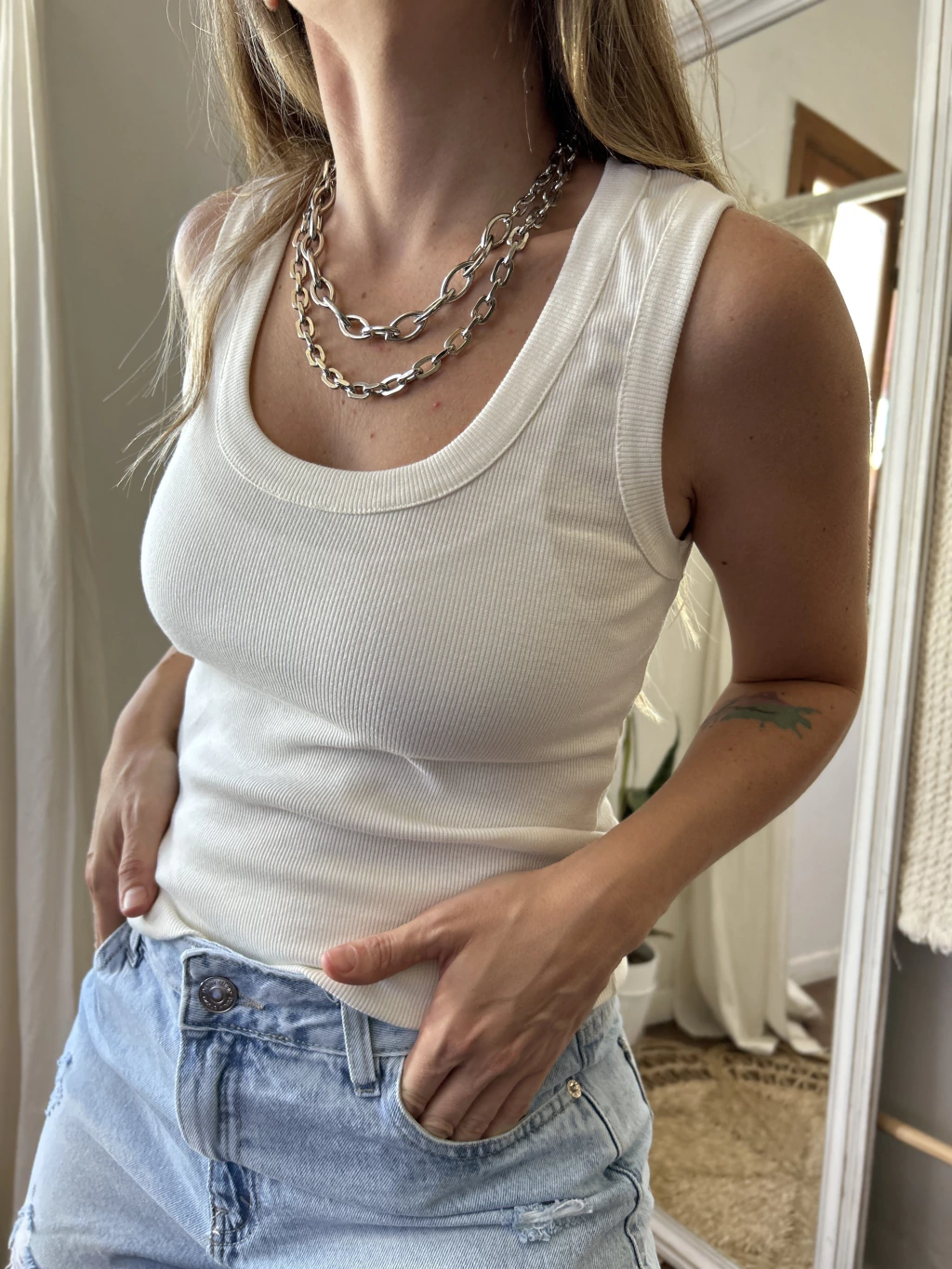 MUSCULOSA OLIVIA CRUDA