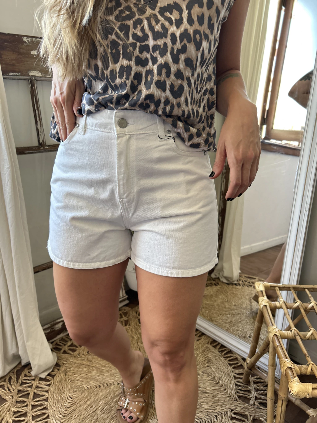 SHORT MARGA BLANCO