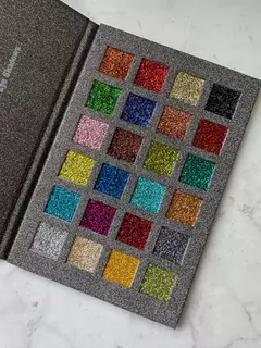 PALETA DE GLITTER HUDA X24 en internet