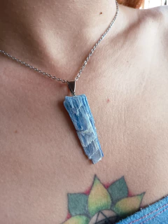 Colar de aço com pingente de pedra natural (várias opções) - Loja Alternativa Esotérica | Astral Alternative