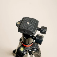 Tripé compacto com cabeça ball head para fotografia na internet