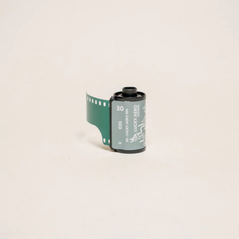 Filme P&B Lucky Aero 100 - 2005 (USAR ISO 50) 30 poses