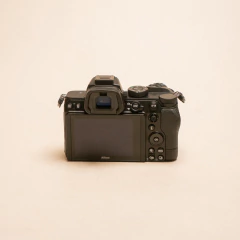 Câmera Digital Nikon Z5 Corpo - FFV