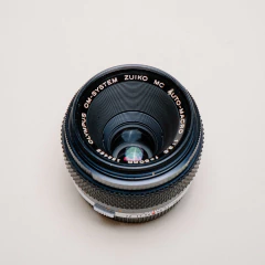 Lente Olympus Zuiko Macro 50mm f/3.5 + Vivitar Tubo de Extensão - comprar online