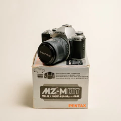 Câmera Pentax MZ-M com lente zoom 35-80mm - comprar online