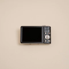 Câmera Digital Samsung PL200 com 7x Zoom - comprar online
