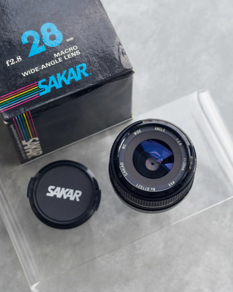 Lente para Konica AR Sakar 28mm 2.8