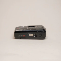Câmera Yashica T4 na internet