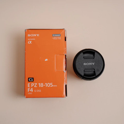 Lente Sony E 18-105mm F4 G E-mount