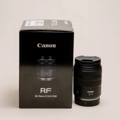 Lente Canon RF 28-70mm F2.8 na internet