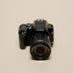 Canon EOS Rebel SL3 com lente EF-S 18-55mm 18-55 IS STM Kit