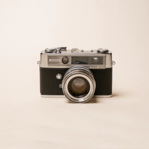 Câmera Yashica LYNX 5000