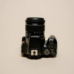 Canon EOS Rebel SL3 com lente EF-S 18-55mm 18-55 IS STM Kit - FFV