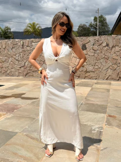 Vestido feminino em Linho Decote Frontal - comprar online