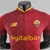 camisa-camiseta-as-roma-23-24-jogador-masculina-grená-vermelha-marrom-vinho-new-balance-reflexiva