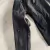CAMPERA NEGRA CON CAPUCHA en internet