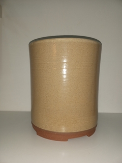 MACETA CILINDRICA DE TORNO ALTA EN GRES, CON ESMALTES CARAMEL FUSIONADOS / EXCELENTES DETALLES DE TERMINACION - TIENE DRENAJE / SIN PLANTA en internet