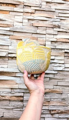 MACETA DE PARED AGUAMANIL ARTESANAL ESGRAFIADO / PIEZAS UNICAS - TIENEN DRENAJE - NO INCLUYE PLANTAS / DISEÑO A ELECCION SEGUN DISPONIBILIDAD en internet