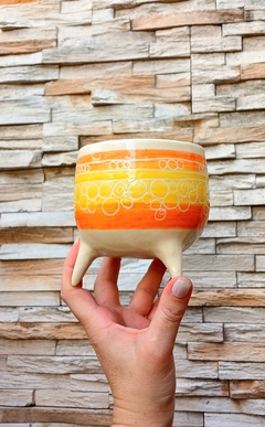 MACETAS CON PATITAS DISEÑO GUARDA BICOLOR CON BURBUJITAS Y CARACOLITOS / TIENEN DRENAJE / PIEZAS ARTESANALES - PRECIO POR UNIDAD - tienda online