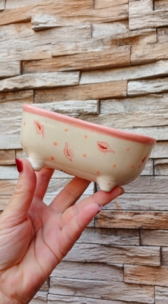 MACETAS BAÑADERITAS CON DISEÑO MUY HERMOSO Y DELICADO! PIEZAS ARTESANALES / TIENEN DRENAJE - PRECIO POR UNIDAD en internet