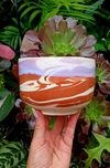 MACETA ARTESANAL NERIAGE CON ESMALTE ROSADO EN EL BORDE, PRECIOSA! / TIENE DRENAJE