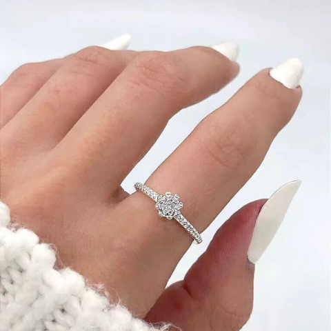 Anel de Prata Solitário Cravejado Médio - comprar online