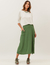 Conjunto Blusa Gola Careca Off White e Saia Midi Atenas Verde Militar