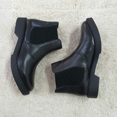 Bota em couro preto - comprar online