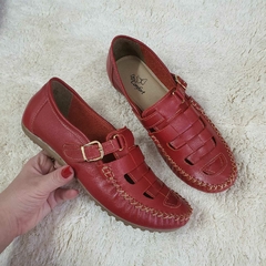 Mocatênis fivela em couro tomate