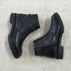 Bota em couro preto - comprar online