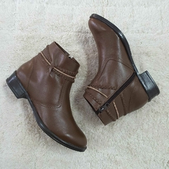 Bota em couro café claro - comprar online