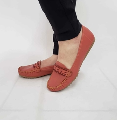 Imagem do Mocassim em couro coral/vermelho